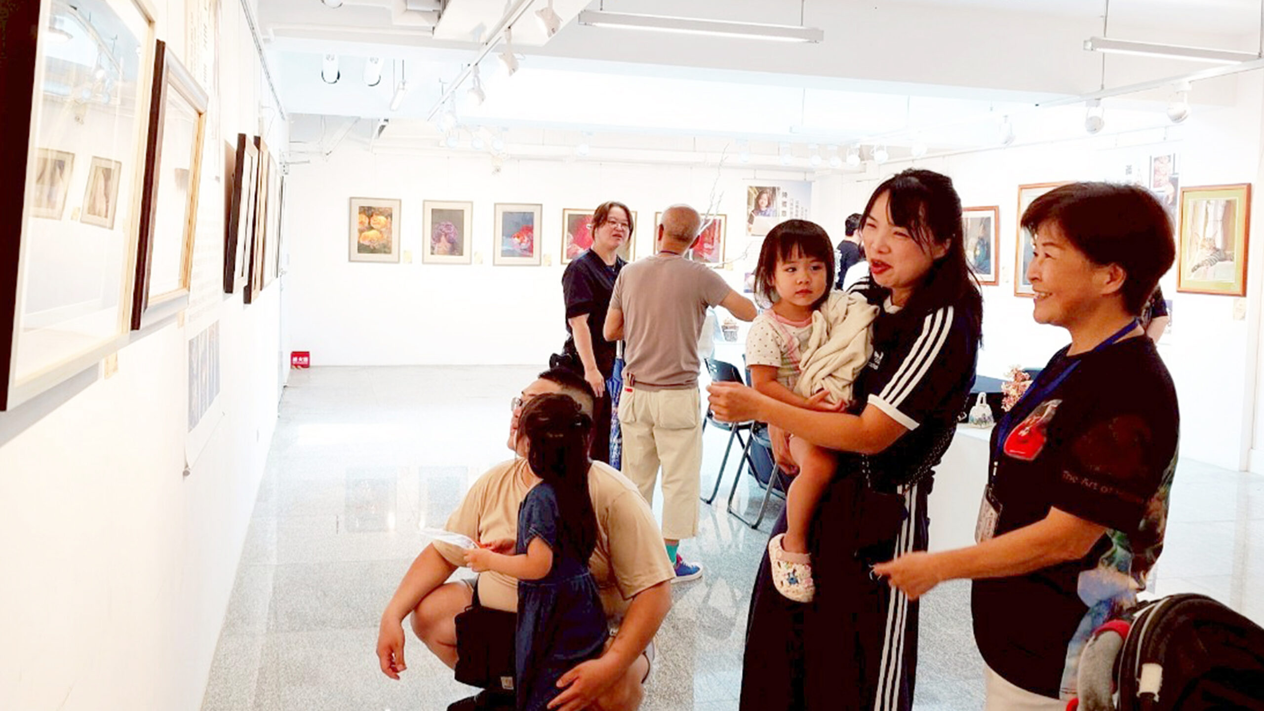 粉彩大爆發！七色多彩綻放 「捨得」藝展共創驚喜！