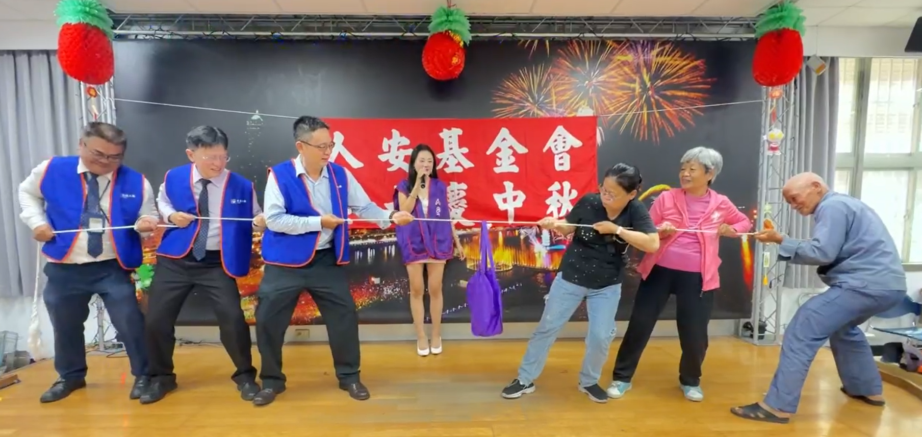 七大公益集結祝福 人安三民站中秋關懷寒士 - 台北郵報 | The Taipei Post 七大公益集結祝福 人安三民站中秋關懷寒士 - 台北郵報 | The Taipei Post